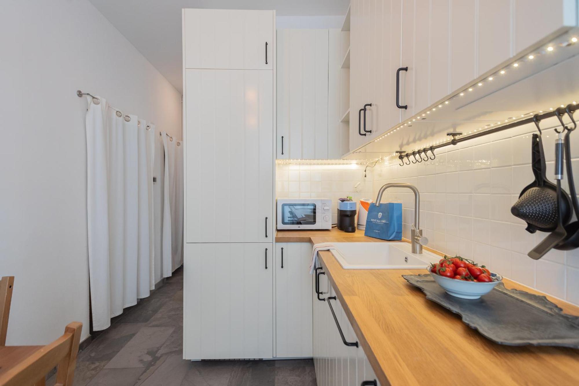 Old Court Hideaway By Rent All Como Exterior foto
